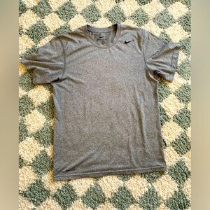 Nike Dri Fit T-shirt Workout Shirt Gray Black Size S Activewear Comfy T-shirt
